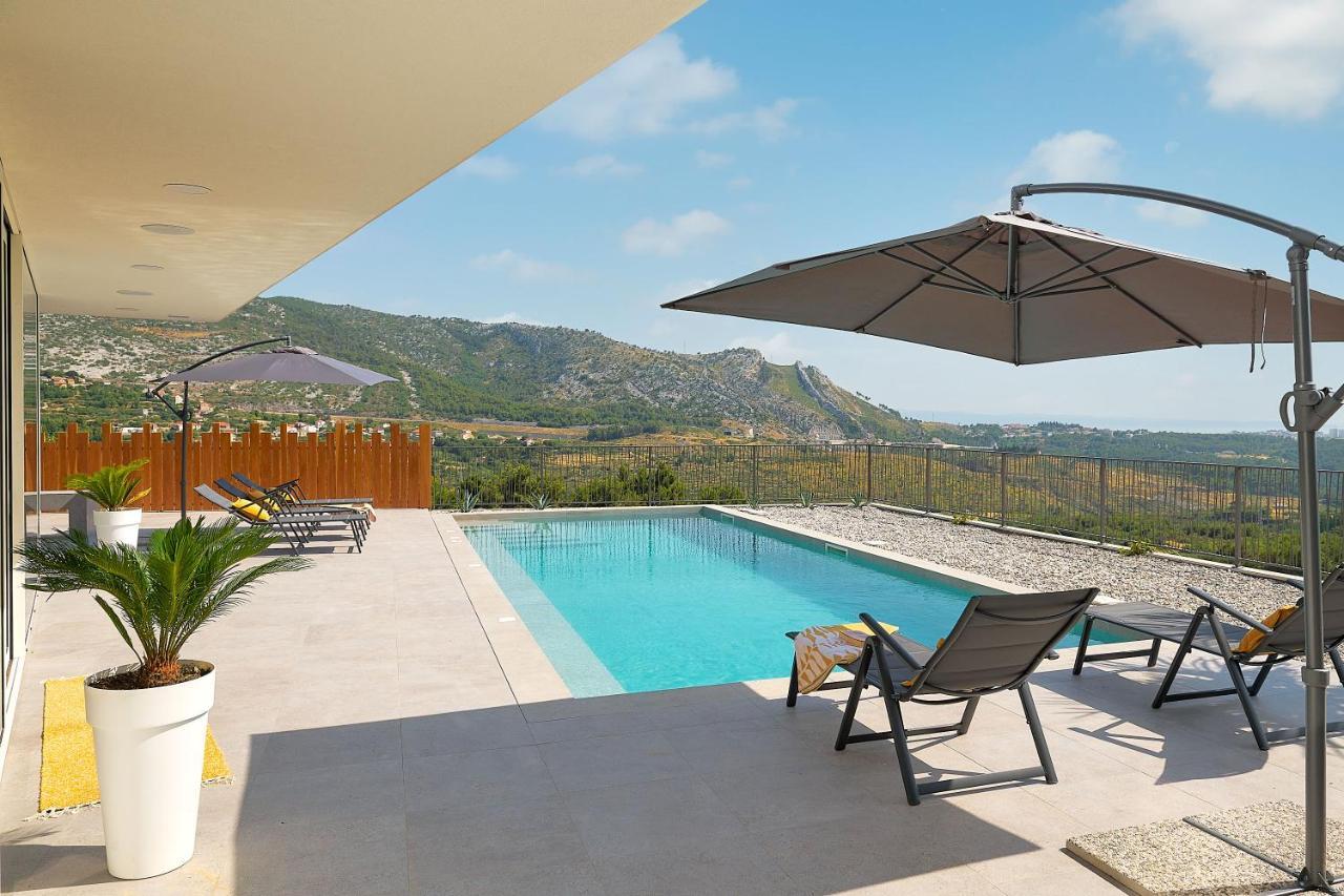 Design Villa Clavis-Brand New Villa With A View Klis Εξωτερικό φωτογραφία